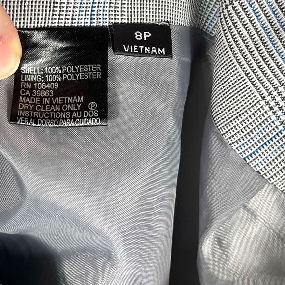 4 for $20 SALE! Tahari by Arthur Levine Plaid Pleat Mini Skirt, Grey Plaid, 8P - Picture 5 of 11